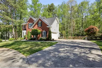 1655 River Oak, Roswell, GA 30075 - Photo 2