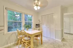 2659 Amberly Dr, Dunwoody, GA 30360 - Photo 14