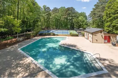 703 Woodcliff Drive, Sandy Springs, GA 30350 - Photo 18