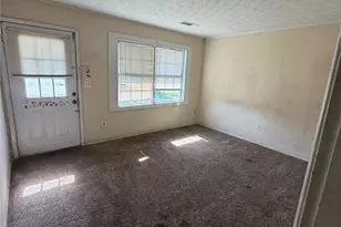 328 Ronthor Dr, Social Circle, GA 30025 - Photo 2