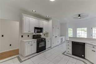 5821 Chalet Way, Hoschton, GA 30548 - Photo 26