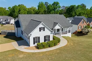 5821 Chalet Way, Hoschton, GA 30548 - Photo 76