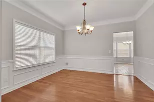 880 Walnut Creek Dr NW, Lilburn, GA 30047 - Photo 12