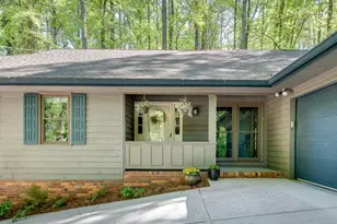3684 Hunting Ridge Dr SW, Lilburn, GA 30047 - Photo 4