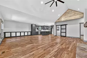 375 Seneca Dr, Ellijay, GA 30540 - Photo 16