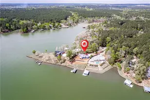 137 Rockville Springs Ct, Eatonton, GA 31024 - Photo 2