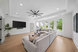 4970 Lake Forrest Dr, Atlanta, GA 30342 - Photo 38