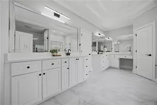 7988 Magnolia Square, Atlanta, GA 30350 - Photo 24