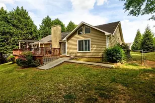 840 Lodgeview Dr, Bethlehem, GA 30620 - Photo 38