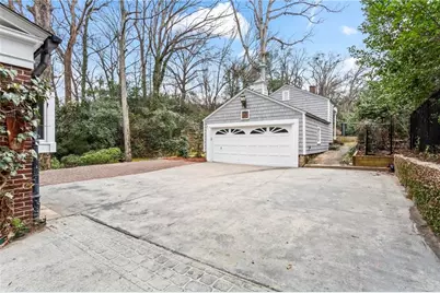 332 Brentwood Drive NE, Atlanta, GA 30305 - Photo 32