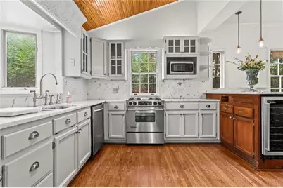 332 Brentwood Drive NE, Atlanta, GA 30305 - Photo 18