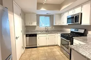 2240 Runnymead Ridge SE, Marietta, GA 30067 - Photo 2