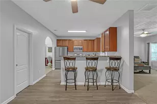 605 Harris Ct, Conyers, GA 30012 - Photo 10