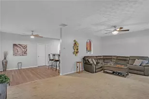 605 Harris Ct, Conyers, GA 30012 - Photo 4