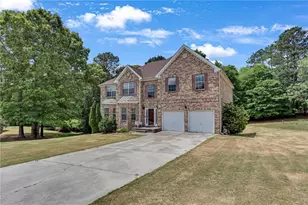 605 Harris Ct, Conyers, GA 30012 - Photo 2