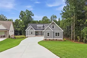 3108 Mulberry Greens Ln, Jefferson, GA 30549 - Photo 2