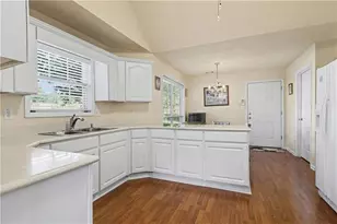 5295 Antler Ct, Suwanee, GA 30024 - Photo 4