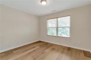 3168 Meadow Point Dr, Snellville, GA 30039 - Photo 14