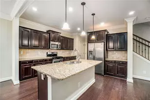 2269 W Village Ln SE, Smyrna, GA 30080 - Photo 6