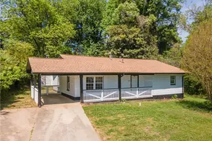 2491 Martin Luther King Jr Blvd, Gainesville, GA 30501 - Photo 2