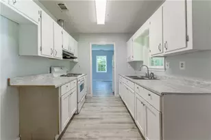 2491 Martin Luther King Jr Blvd, Gainesville, GA 30501 - Photo 12
