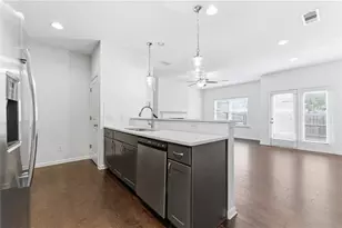 2717 Avanti Way, Decatur, GA 30035 - Photo 2