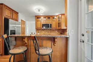 2120 Thorndale Dr SW, Lilburn, GA 30047 - Photo 14