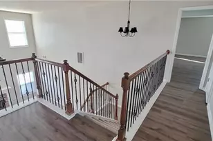 558 Georgia Cir, Loganville, GA 30052 - Photo 8
