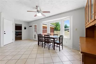 379 Clyde Ct, McDonough, GA 30252 - Photo 10