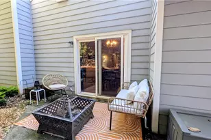2645 Indian Lake Dr, Marietta, GA 30062 - Photo 12