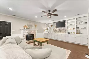 1407 Woodland Circle, Gainesville, GA 30501 - Photo 6