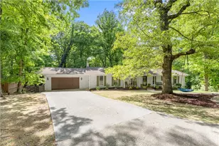 1407 Woodland Circle, Gainesville, GA 30501 - Photo 4