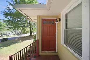 2421 Spring Garden Dr SW, Atlanta, GA 30315 - Photo 4
