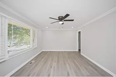2421 Spring Garden Drive SW, Atlanta, GA 30315 - Photo 6