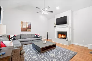 2425 Flair Knoll Dr NE, Atlanta, GA 30345 - Photo 4
