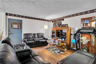 2568 Burkshire Rd, Ellenwood, GA 30294 - Photo 6