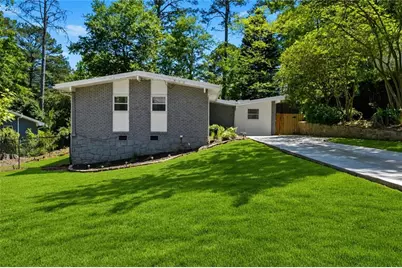 2485 Wentworth Drive NE, Atlanta, GA 30345 - Photo 2