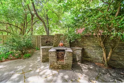 2039 Springlake Drive, Atlanta, GA 30305 - Photo 44