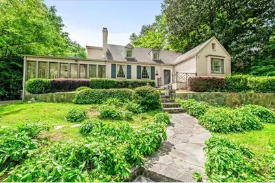 2039 Springlake Drive, Atlanta, GA 30305 - Photo 2