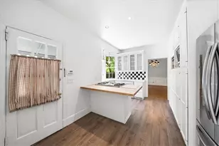 2039 Springlake Dr, Atlanta, GA 30305 - Photo 10