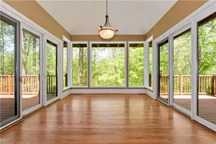 6960 Riverside Dr, Atlanta, GA 30328 - Photo 12