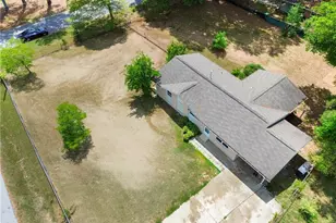 4776 Duncan Dr, Powder Springs, GA 30127 - Photo 2