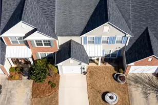 5216 Medlock Corners Dr, Peachtree Corners, GA 30092 - Photo 2