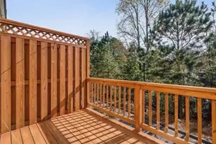 7215 Highland Bluff, Atlanta, GA 30328 - Photo 16