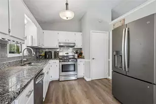 1492 Sir Knights Way, Lawrenceville, GA 30045 - Photo 16