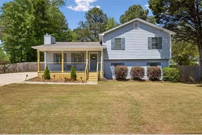 1492 Sir Knights Way, Lawrenceville, GA 30045 - Photo 2