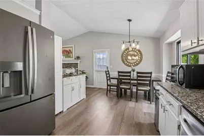 1492 Sir Knights Way, Lawrenceville, GA 30045 - Photo 18