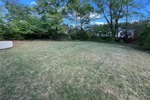 1625 Huntington Hill Trace, Buford, GA 30519 - Photo 18