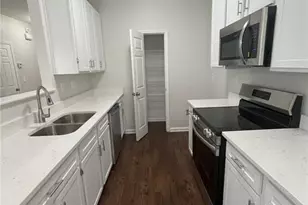 387 Brookview Dr, Riverdale, GA 30274 - Photo 6