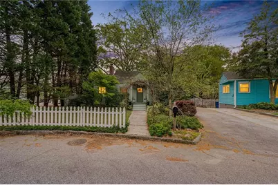 712 Berkeley Avenue NW, Atlanta, GA 30318 - Photo 1